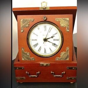 Vintage Bulova Wooden Clock Keepsake / Jewelry Box – Decorative